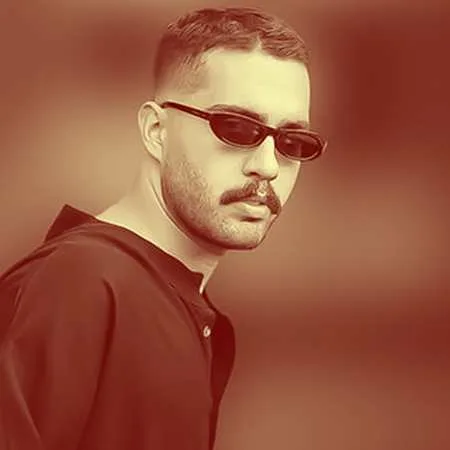 بی رنگ